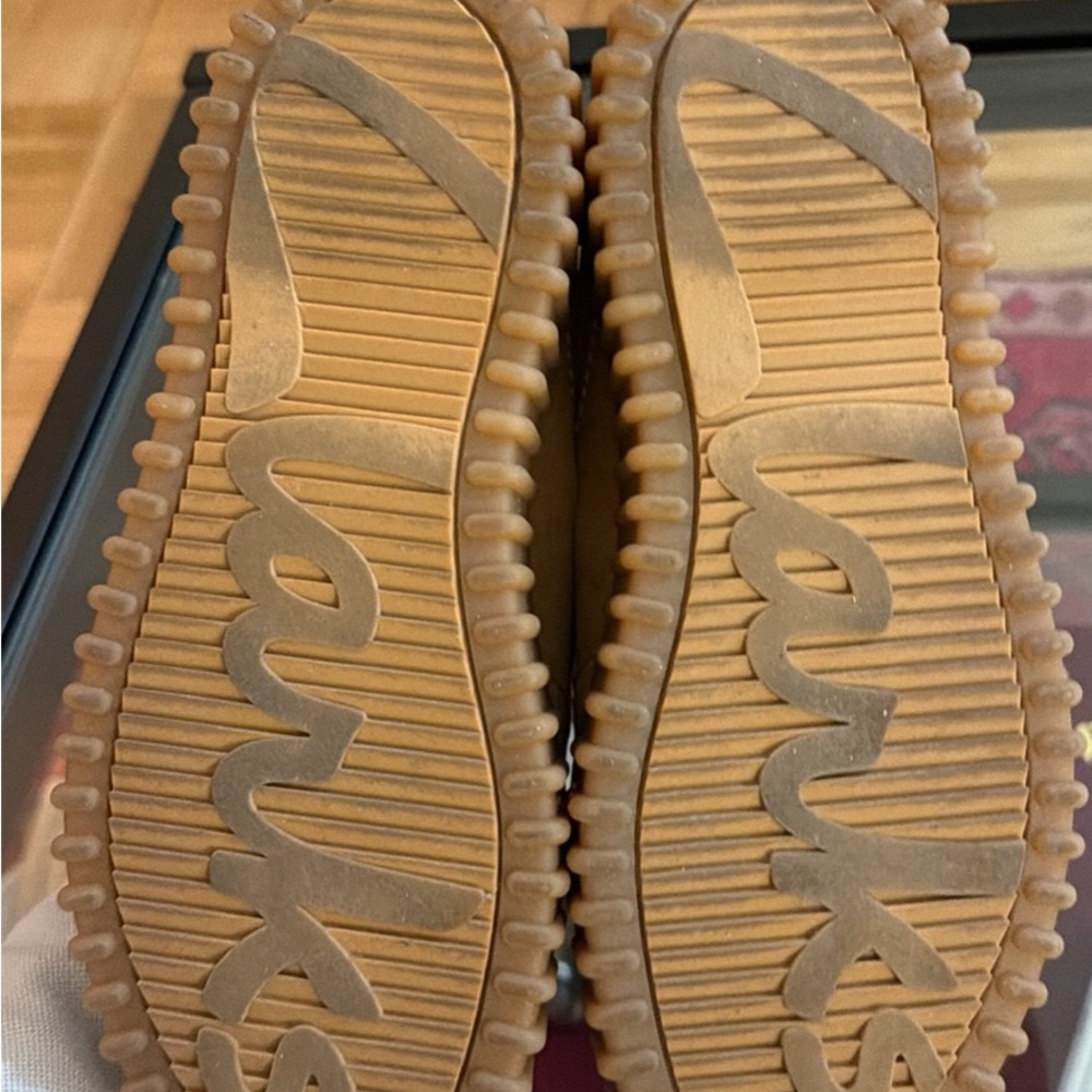 Worn Once Clarks Camel/Tan Leather Platform Moccasin Mules - Picture 3 of 5